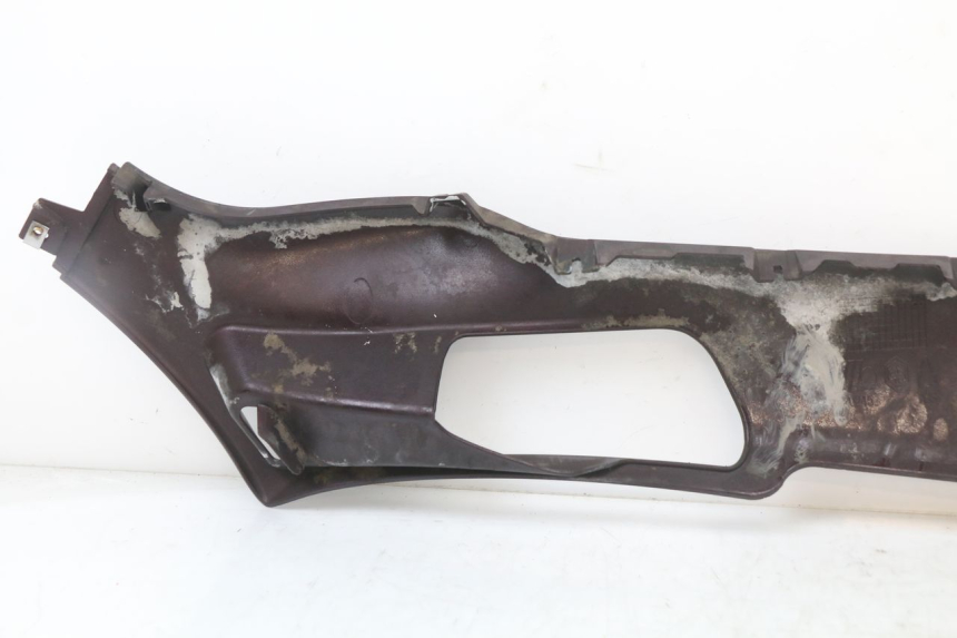 photo de BAS DE CAISSE GAUCHE PIAGGIO X8 125 (2004 - 2007) - Vue d’ensemble