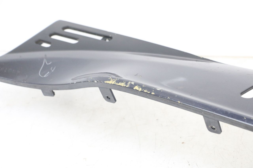 photo de Lower left side panel KYMCO XCITING 250 (2006 - 2009) - Points de fixation