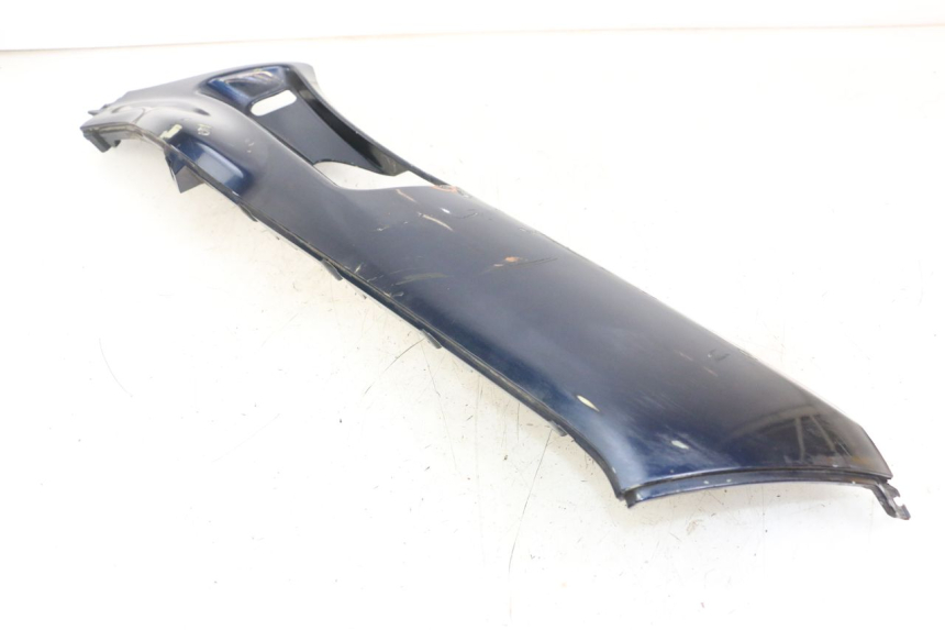 photo de BAS DE CAISSE GAUCHE PIAGGIO XEVO - X EVO 125 (2007 - 2017) - Gros plan technique