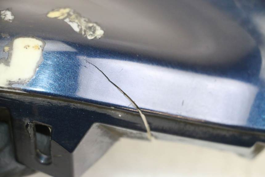 photo de BAS DE CAISSE GAUCHE PIAGGIO XEVO - X EVO 125 (2007 - 2017) - Points de fixation