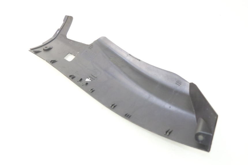 photo de BAS DE CAISSE GAUCHE YAMAHA YP MAJESTY 125 (1998 - 2001) - Autre angle de vue
