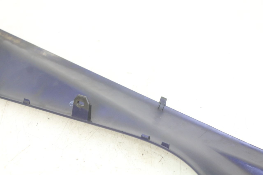 photo de BAS DE CAISSE GAUCHE YAMAHA YP MAJESTY 400 (2004 - 2008) - Zoom composants