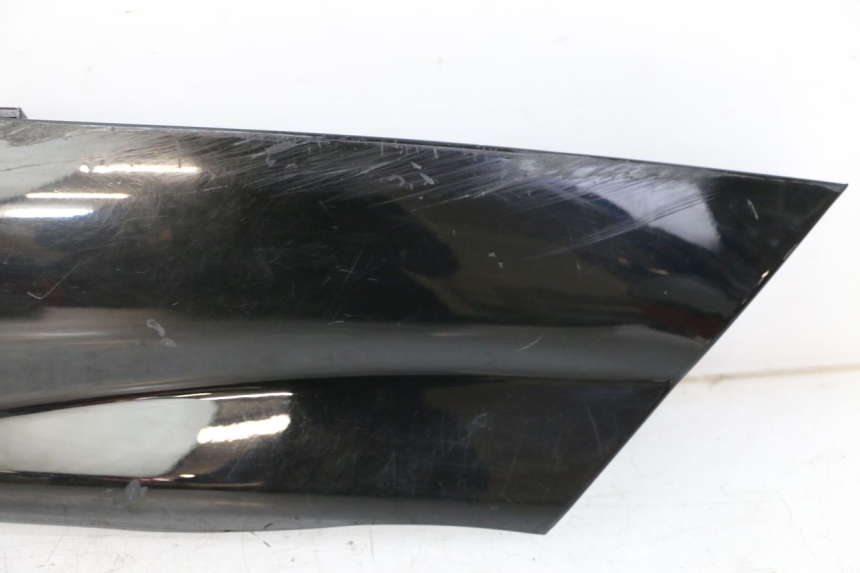 photo de BAS DE CAISSE GAUCHE YAMAHA YP MAJESTY 125 (2007 - 2010) - Vue d’ensemble