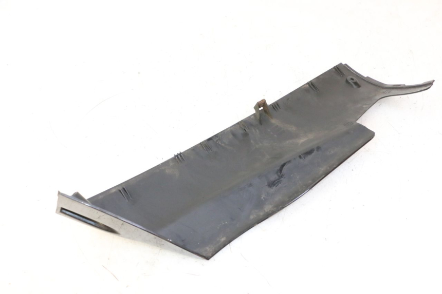 photo de BAS DE CAISSE GAUCHE YAMAHA YP MAJESTY 125 (2007 - 2010) - Points de fixation