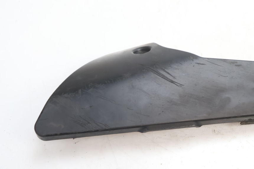 photo de BAS DE CAISSE SUZUKI GSR 600 (2005 - 2012) - Détail de la pièce