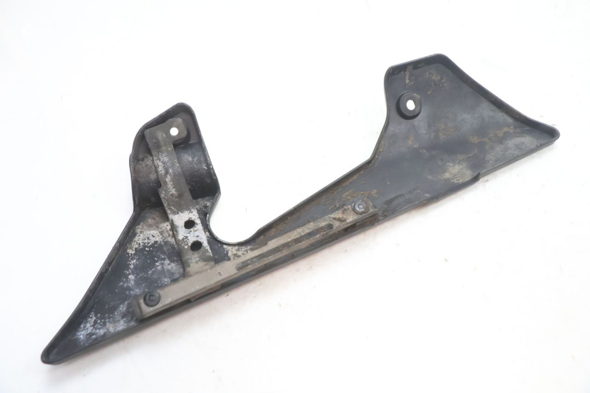 photo de BAS DE CAISSE SUZUKI GSR 600 (2005 - 2012) - Gros plan technique
