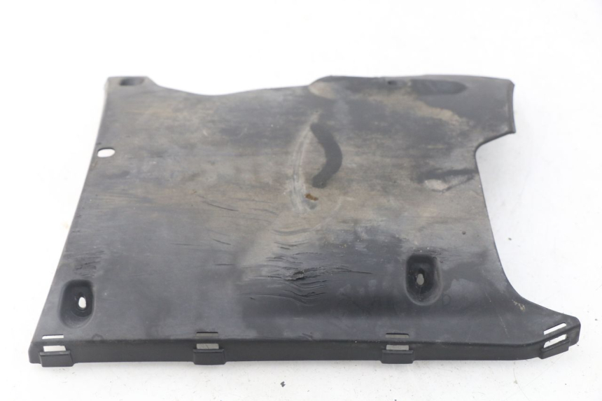 photo de BAS DE CAISSE PEUGEOT KISBEE 2T 50 (2010 - 2017) - Zoom état d’usage