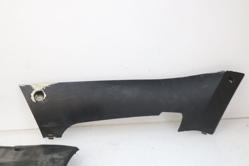 photo de BAS DE CAISSE PEUGEOT KISBEE 2T 50 (2010 - 2017) - Marquages et références