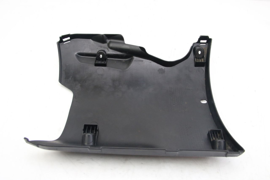 photo de BAS DE CAISSE PEUGEOT KISBEE 2T 50 (2018 - 2022) - Points de fixation