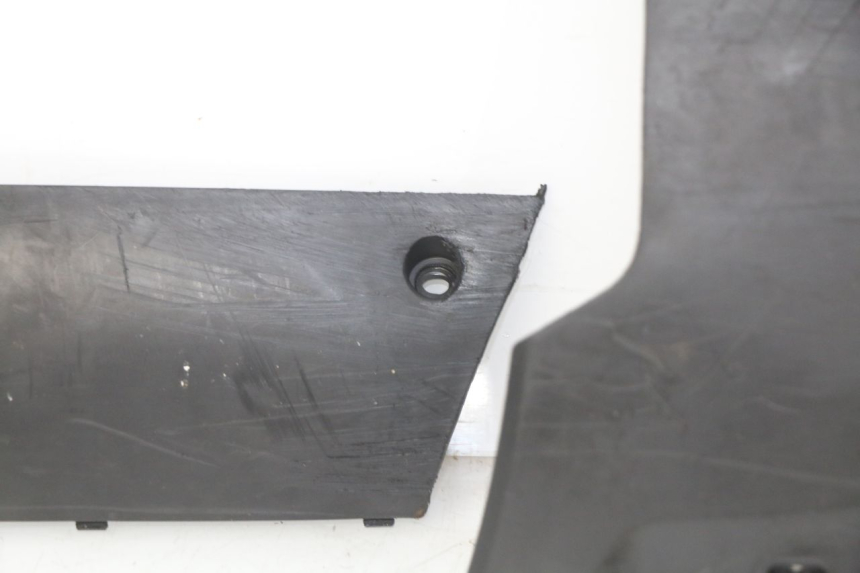 photo de BAS DE CAISSE PEUGEOT KISBEE 2T 50 (2010 - 2017) - Marquages et références