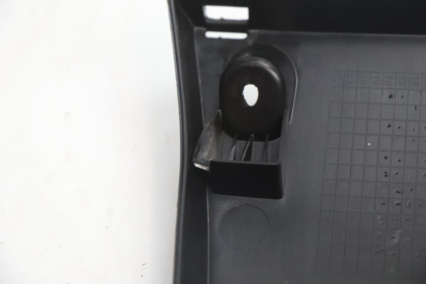 photo de BAS DE CAISSE PEUGEOT KISBEE 2T 50 (2018 - 2022) - État de surface