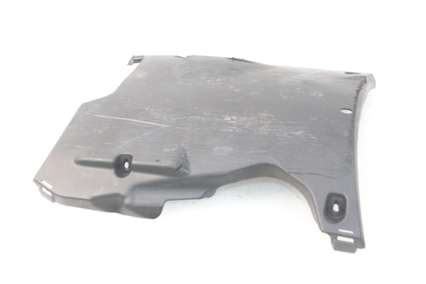 photo de BAS DE CAISSE PEUGEOT KISBEE 4T 50 (2018 - 2022) - Gros plan technique