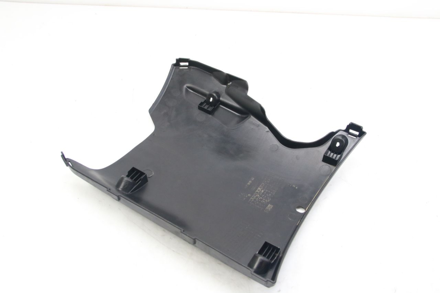 photo de BAS DE CAISSE PEUGEOT KISBEE 4T 50 (2018 - 2022) - Gros plan technique