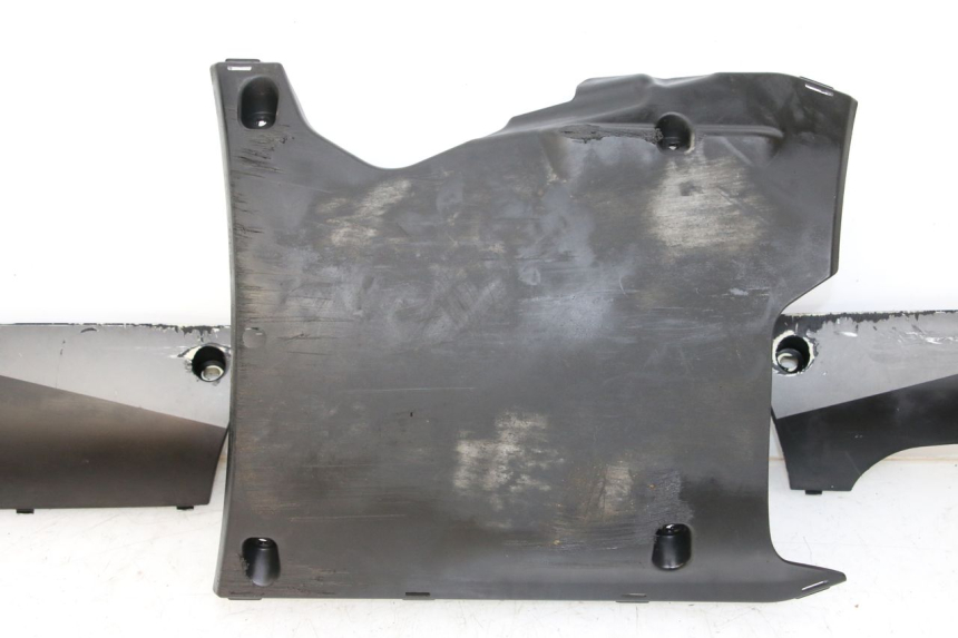 photo de BAS DE CAISSE PEUGEOT KISBEE 4T 50 (2018 - 2022) - Vue d’ensemble