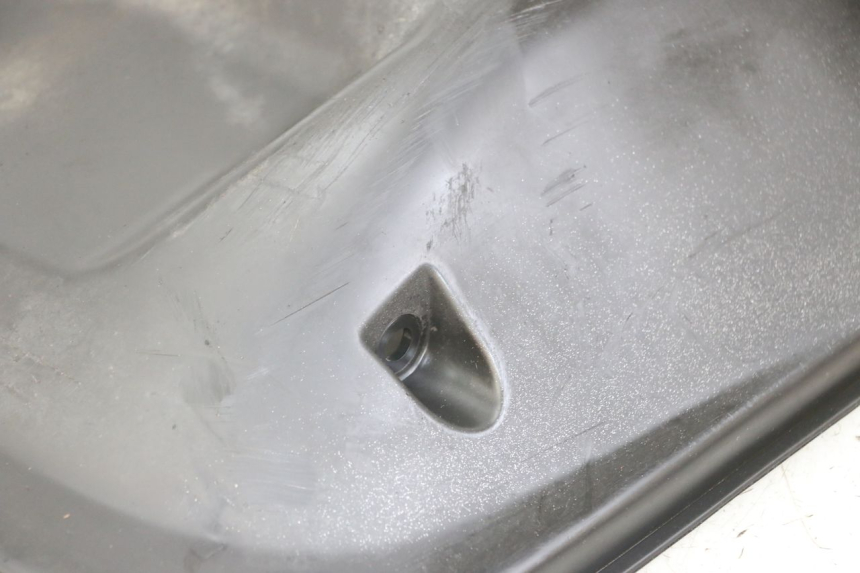 photo de BAS DE CAISSE KYMCO DINK 4T 50 (2007 - 2018) - État de surface