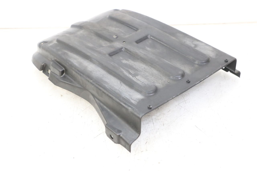 photo de BAS DE CAISSE KYMCO GRAND DINK 125 (2008 - 2014) - Zoom état d’usage