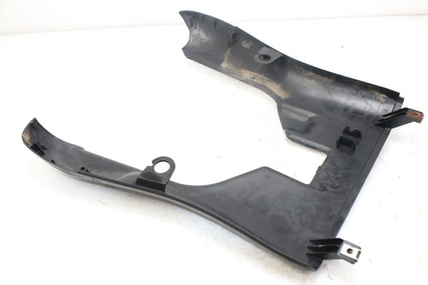 photo de BAS DE CAISSE PIAGGIO LIBERTY 4T 50 (2004 - 2008) - État de surface