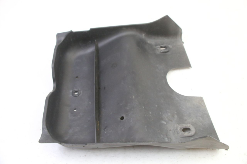 photo de BAS DE CAISSE PIAGGIO MP3 500 (2014 - 2017) - Gros plan technique