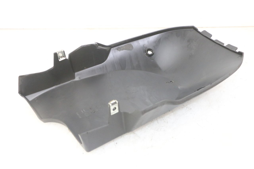 photo de BAS DE CAISSE PIAGGIO NRG POWER PUREJET 50 (2018 - 2021) - Zoom état d’usage