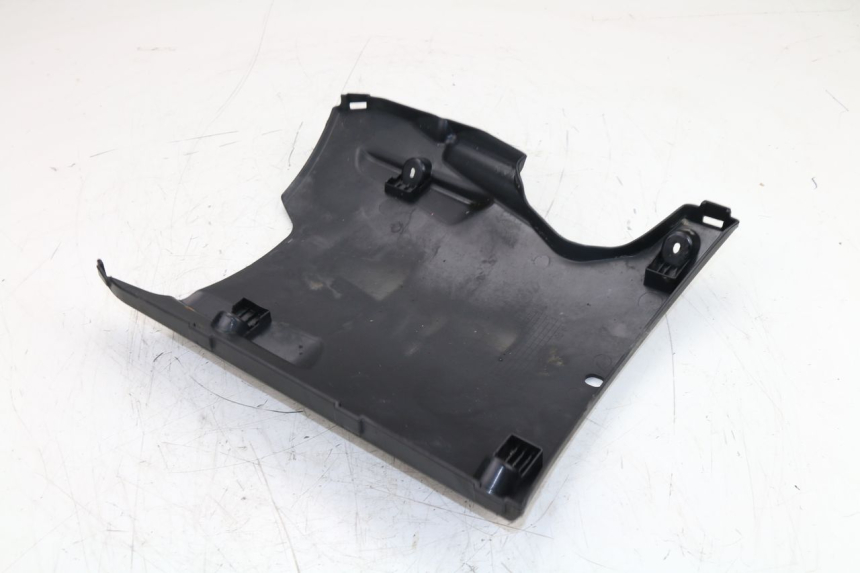 photo de BAS DE CAISSE PEUGEOT KISBEE 4T 50 (2010 - 2017) - Détail de la pièce