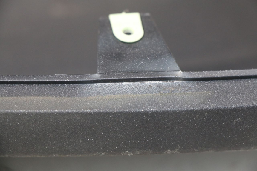 photo de BAS DE CAISSE PEUGEOT SATELIS 300 (2012 - 2015) - Zoom état d’usage