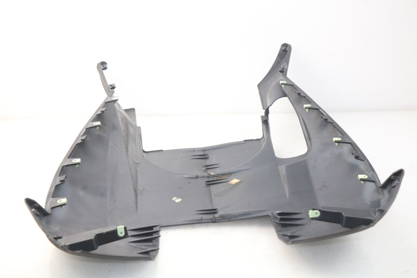 photo de BAS DE CAISSE PEUGEOT SATELIS 300 (2012 - 2015) - Marquages et références