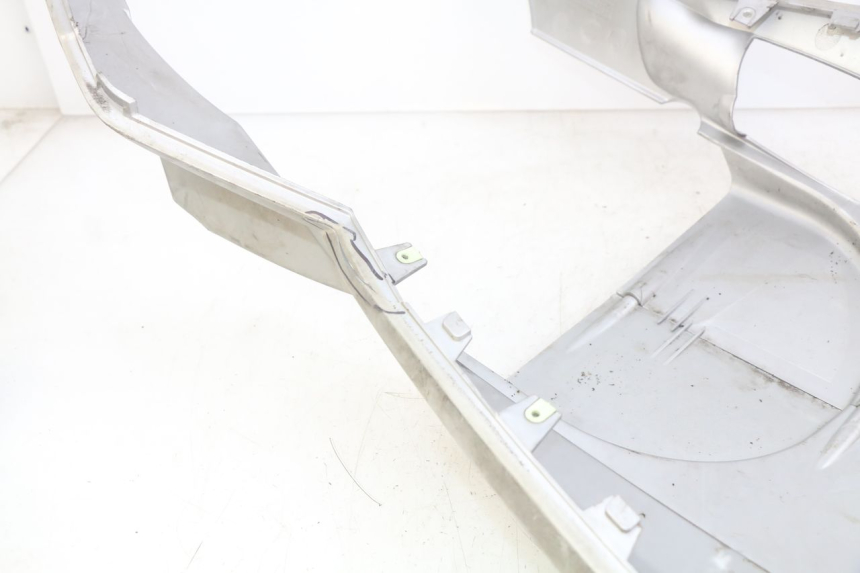 photo de BAS DE CAISSE PEUGEOT SATELIS 125 (2010 - 2012) - Zoom état d’usage