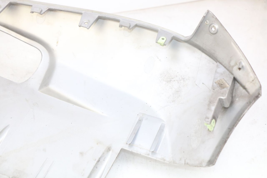 photo de BAS DE CAISSE PEUGEOT SATELIS 125 (2010 - 2012) - Gros plan technique