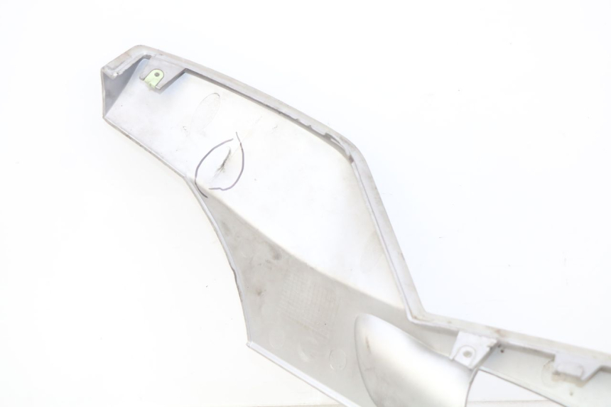 photo de BAS DE CAISSE PEUGEOT SATELIS 125 (2010 - 2012) - Points de fixation