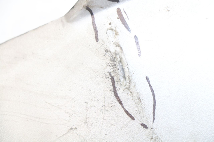 photo de BAS DE CAISSE PEUGEOT SATELIS 125 (2010 - 2012) - Marquages et références