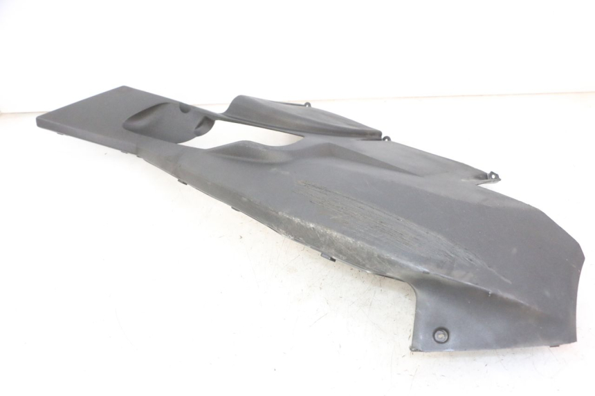 photo de BAS DE CAISSE PEUGEOT SATELIS 125 (2013 - 2018) - Gros plan technique