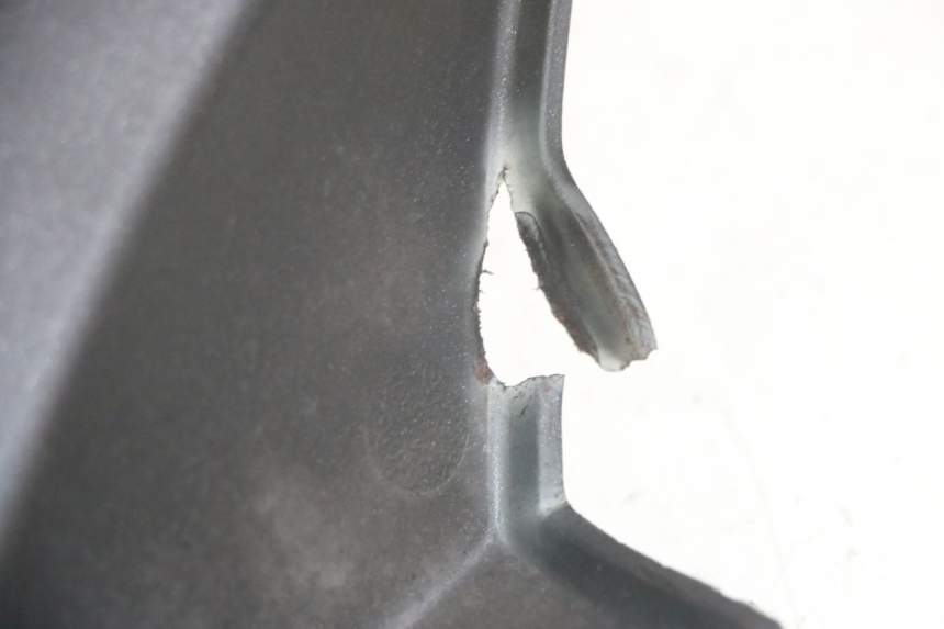 photo de BAS DE CAISSE PEUGEOT SATELIS 125 (2013 - 2018) - Zoom état d’usage