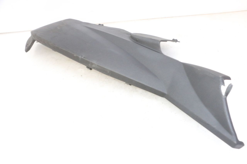 photo de BAS DE CAISSE PEUGEOT SATELIS 125 (2013 - 2018) - Points de fixation