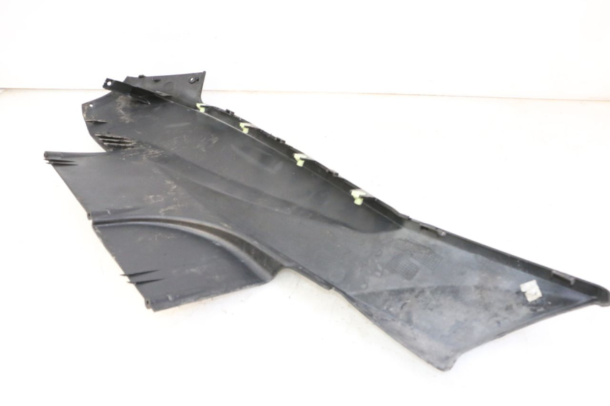 photo de BAS DE CAISSE PEUGEOT SATELIS 125 (2010 - 2012) - Autre angle de vue