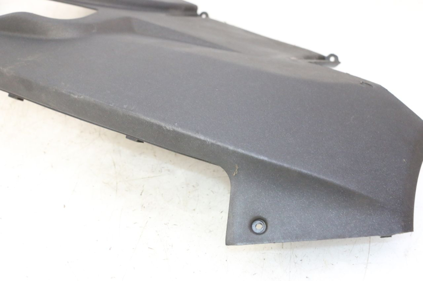 photo de BAS DE CAISSE PEUGEOT SATELIS 125 (2013 - 2018) - État de surface