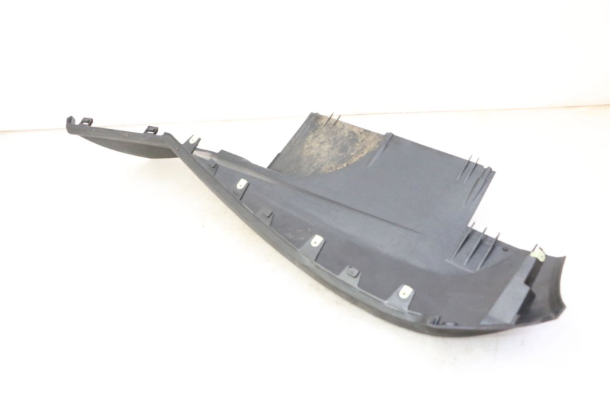 photo de BAS DE CAISSE PEUGEOT SATELIS 125 (2013 - 2018) - Marquages et références