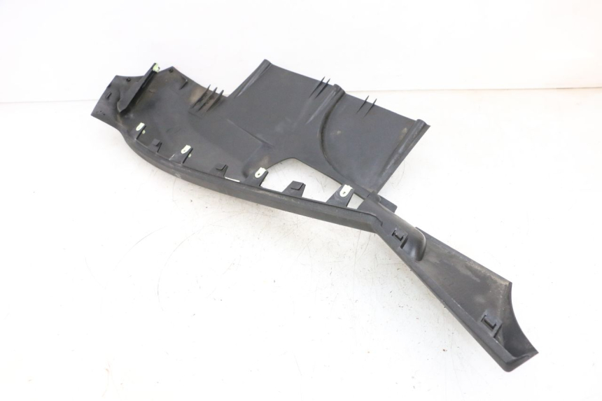 photo de BAS DE CAISSE PEUGEOT SATELIS 125 (2013 - 2018) - État de surface