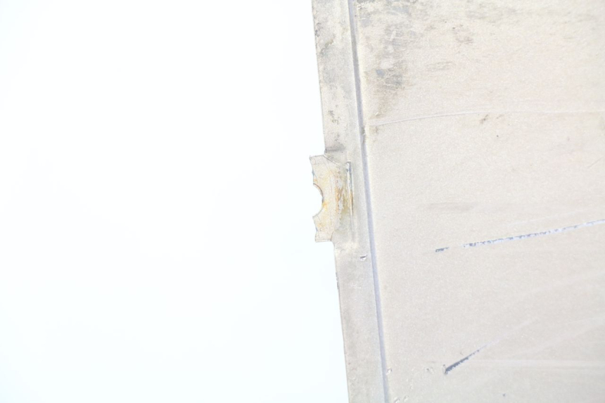 photo de BAS DE CAISSE APRILIA SCARABEO GT 125 (1999 - 2007) - Marquages et références