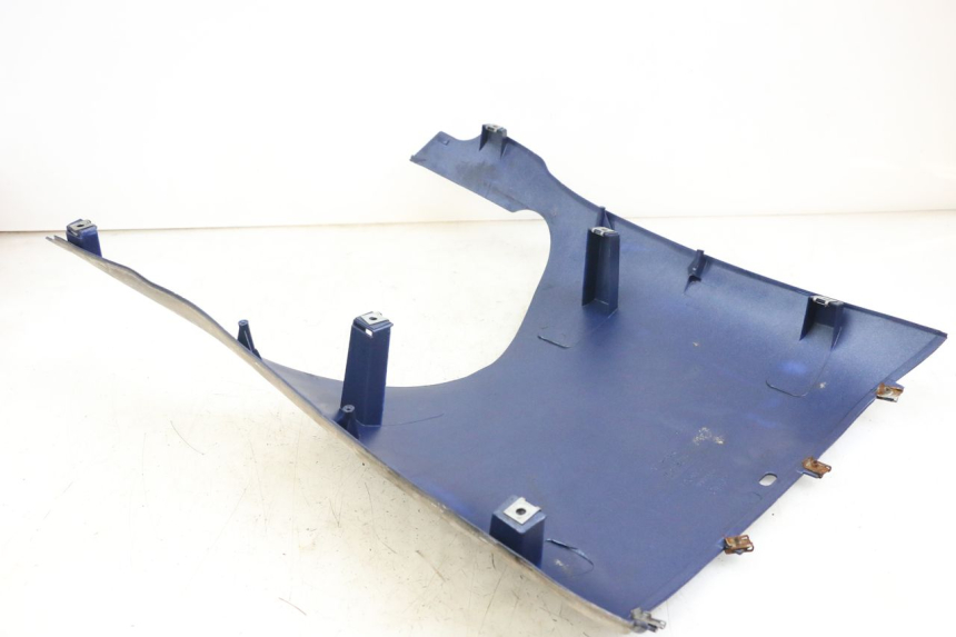 photo de BAS DE CAISSE APRILIA SCARABEO GT 125 (1999 - 2007) - Zoom état d’usage