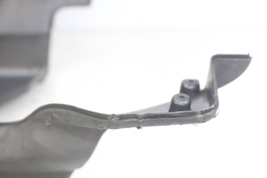 photo de BAS DE CAISSE APRILIA SCARABEO LIGHT 125 (2007 - 2011) - Zoom état d’usage