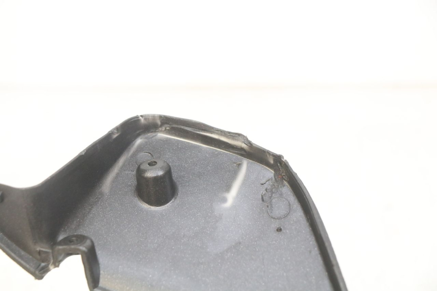 photo de BAS DE CAISSE APRILIA SCARABEO LIGHT 125 (2007 - 2011) - Autre angle de vue