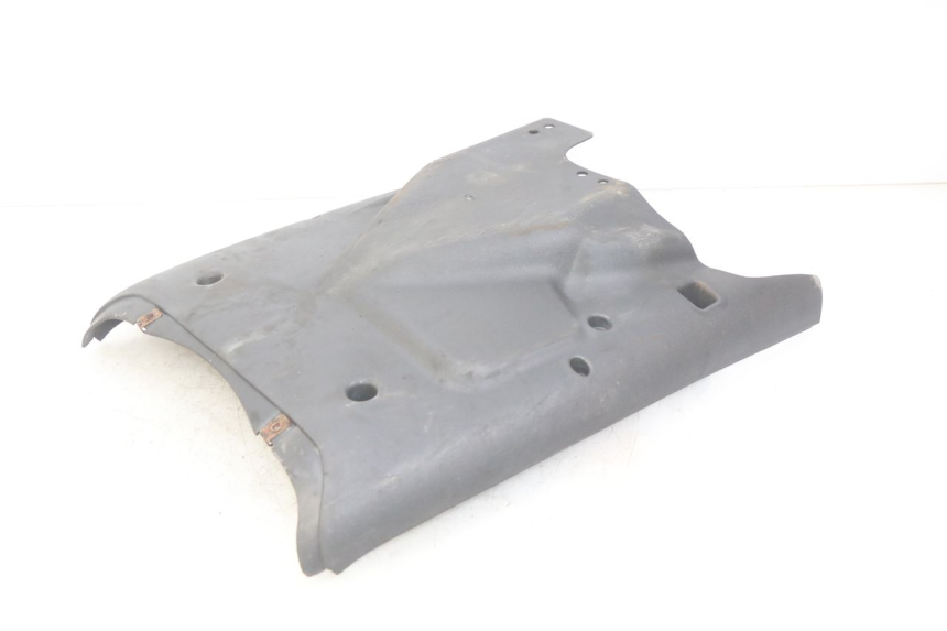 photo de BAS DE CAISSE APRILIA SCARABEO 100 (2003 - 2012) - Gros plan technique