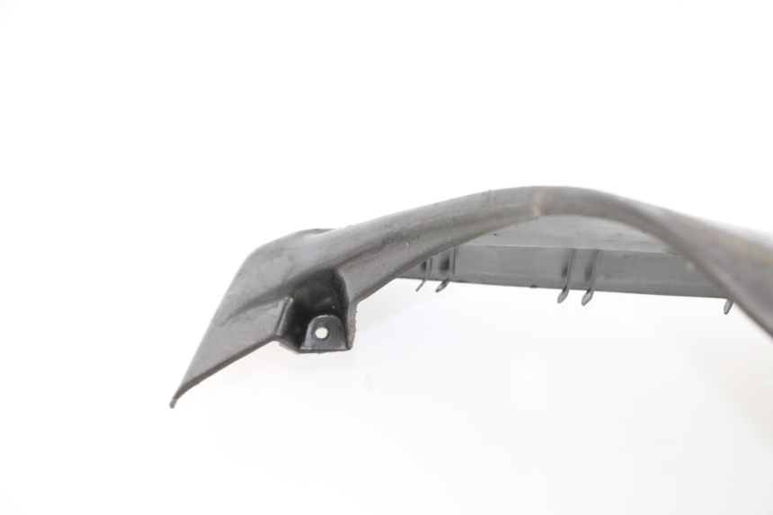 photo de BAS DE CAISSE APRILIA SR CARB LC 2T 50 (2004 - 2012) - Marquages et références