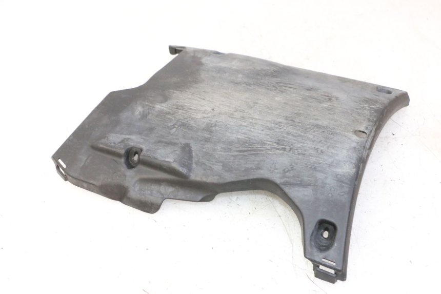 photo de BAS DE CAISSE PEUGEOT STREETZONE I NAKED 2T 50 (2018 - 2020) - Zoom état d’usage