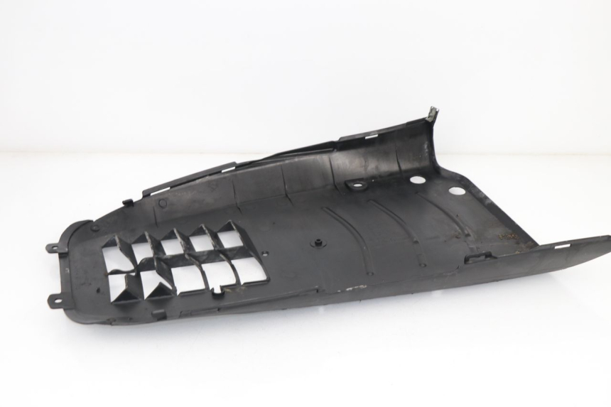photo de BAS DE CAISSE SUZUKI UH BURGMAN 125 (2002 - 2006) - Autre angle de vue