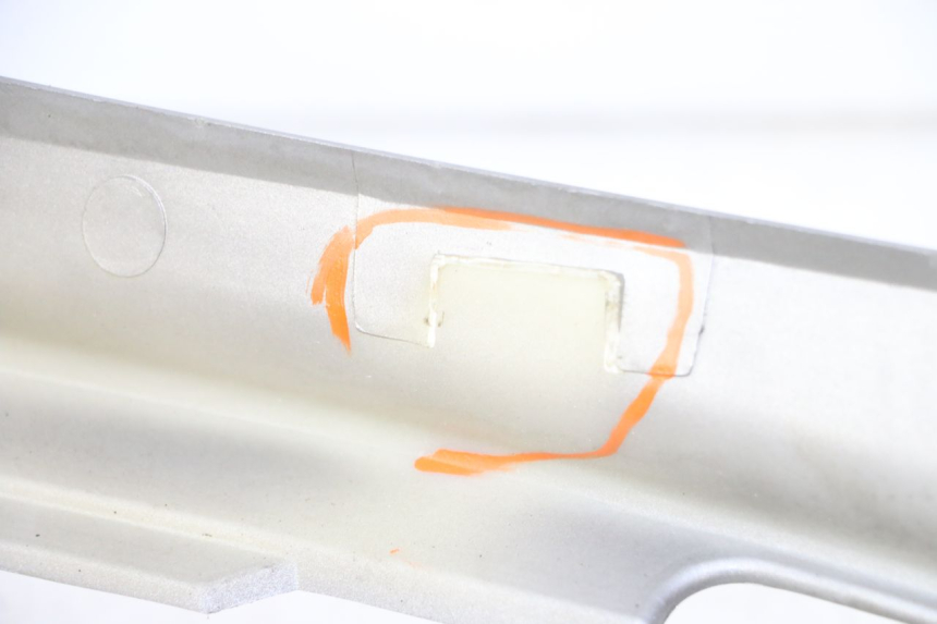 photo de BAS DE CAISSE APRILIA SXR 50 (2021 - 2023) - Gros plan technique