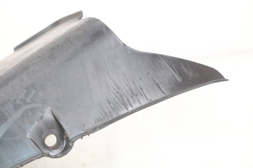 photo de BAS DE CAISSE PEUGEOT TWEET 125 (2018 - 2021) - Détail de la pièce