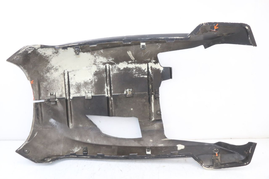 photo de BAS DE CAISSE PEUGEOT VIVACITY NEW 4T 50 (2008 - 2017) - Détail de la pièce