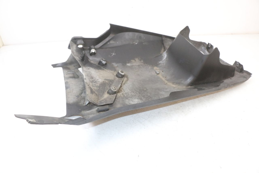 photo de BAS DE CAISSE YAMAHA XMAX X-MAX ABS 125 (2017 - 2020) - Zoom état d’usage