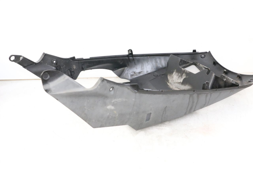 photo de BAS DE CAISSE YAMAHA X-MAX XMAX 125 (2010 - 2013) - Autre angle de vue